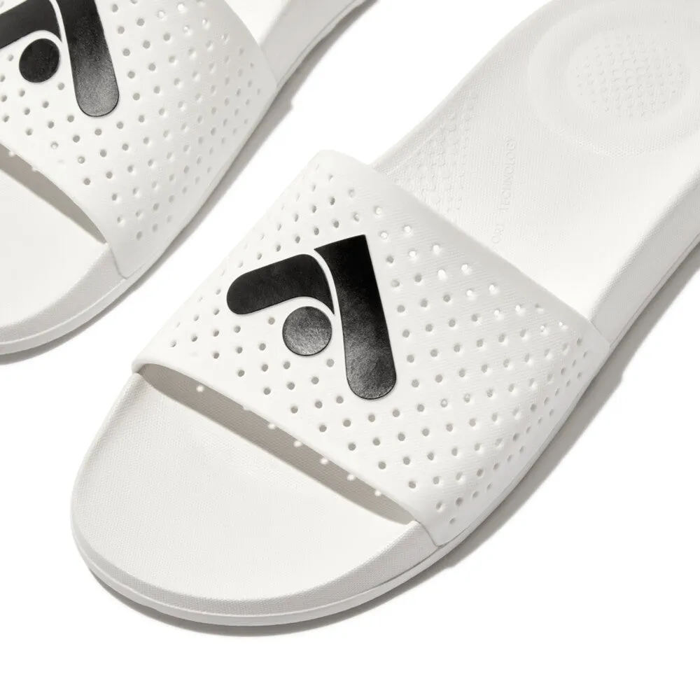 รองเท้าแตะ ผู้หญิง รุ่น iQUSHION ARROW PERF POOL SLIDERS