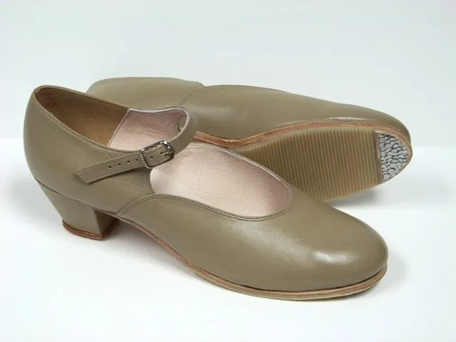 1710 Folklorico in leather w/nails Sizes 2.5 - 9.5