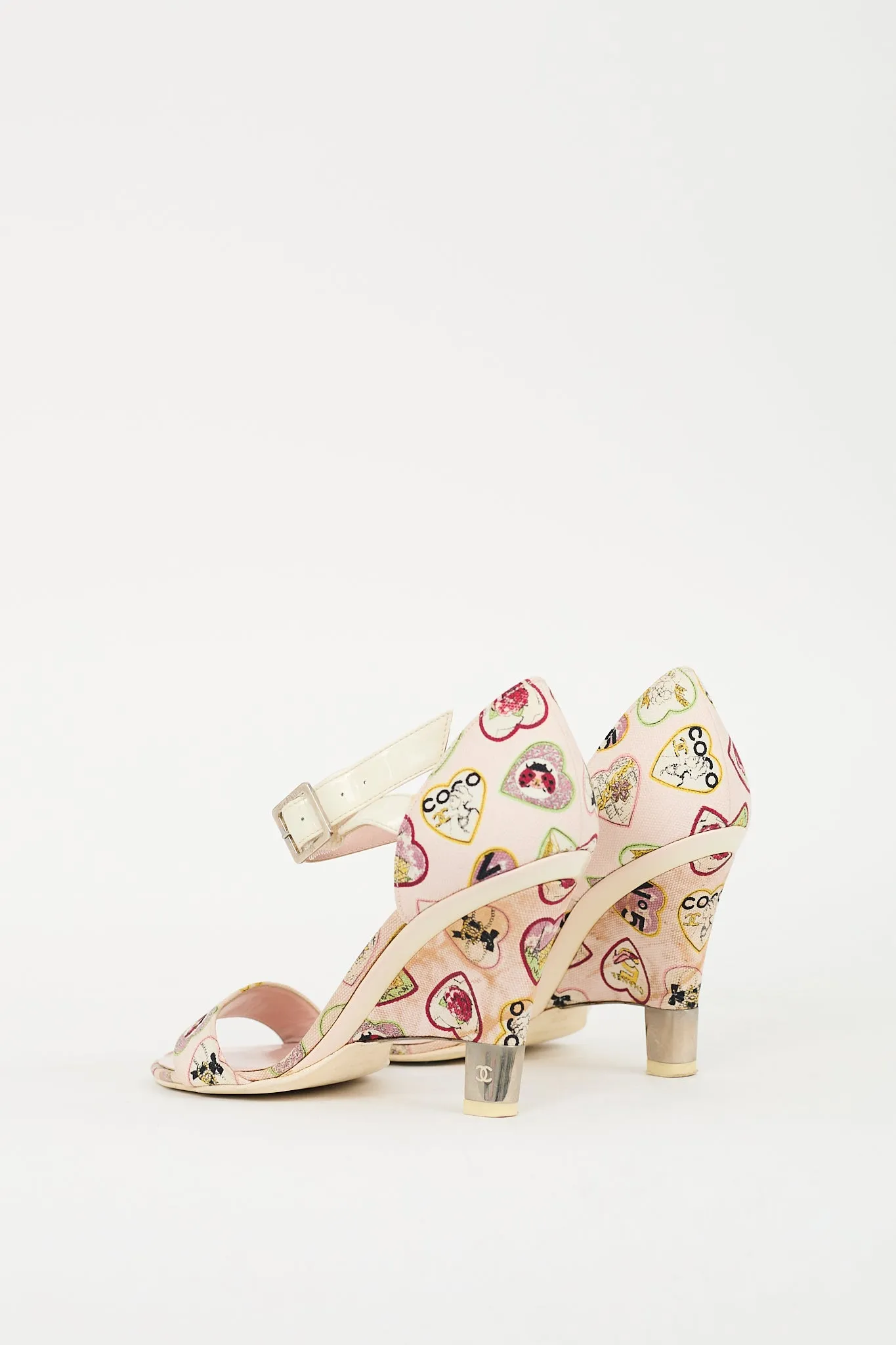2006 Canvas Valentine Sandal
