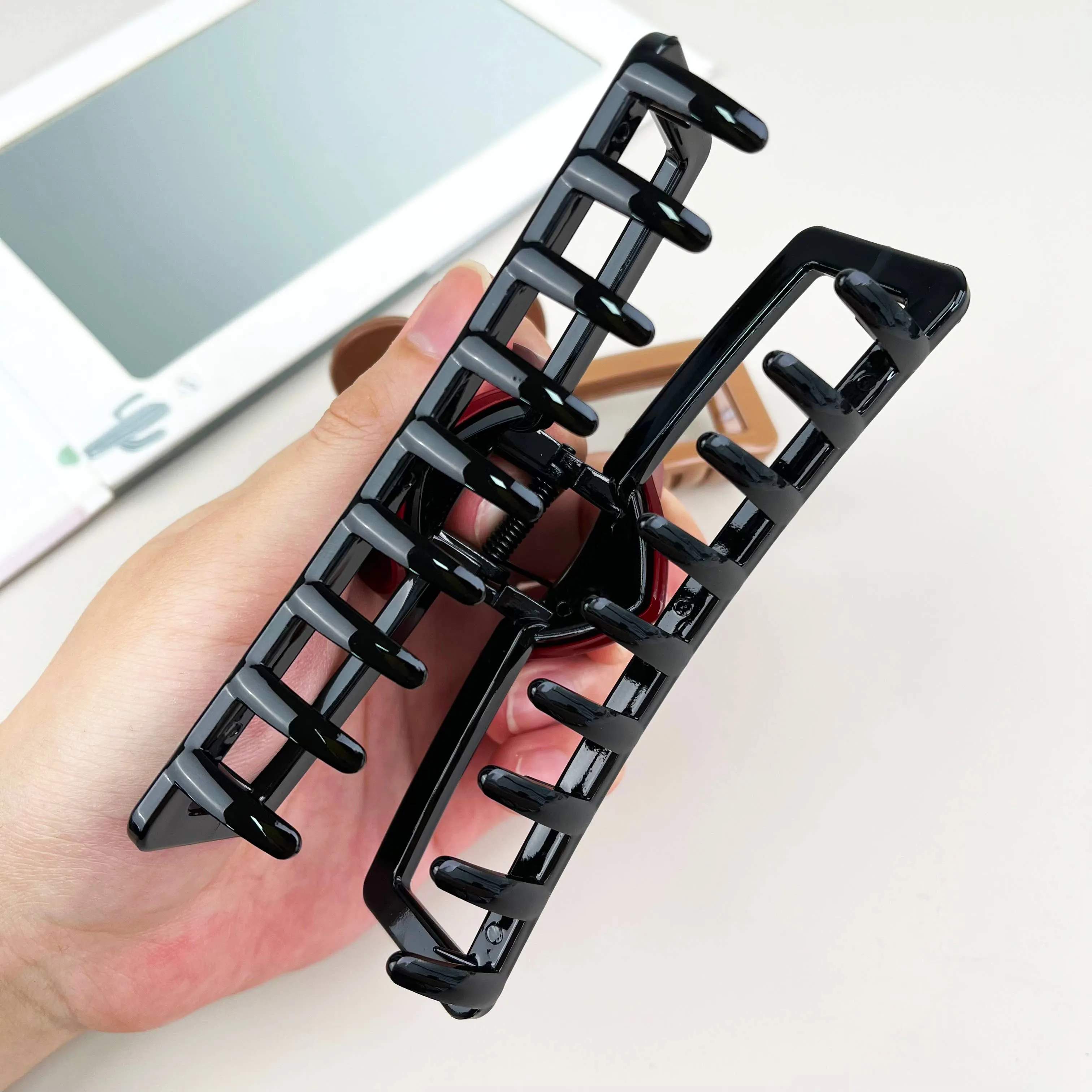Heart Claw Clip