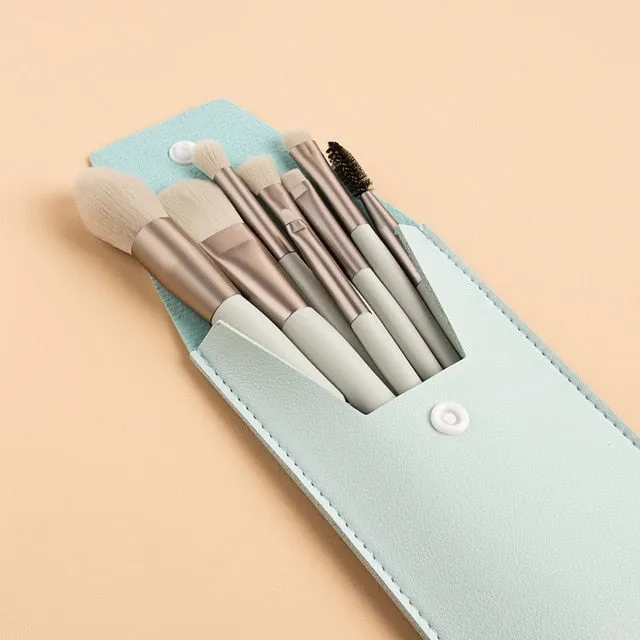 Set of 8 Mini Makeup Brush